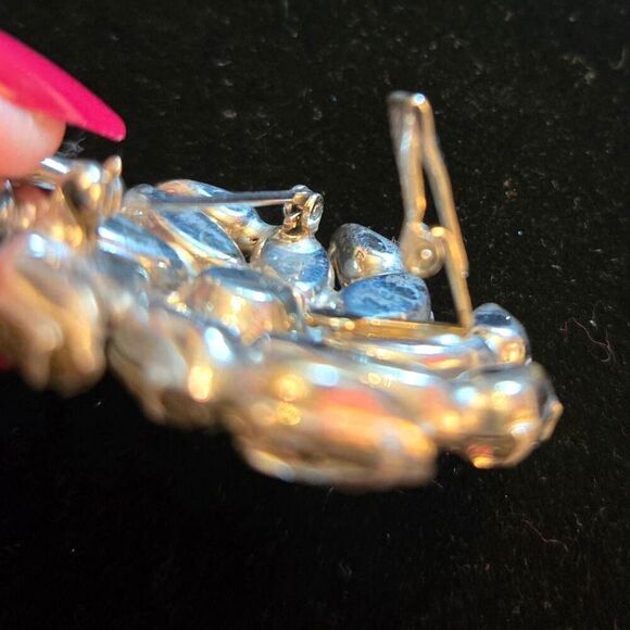 Vintage Rhinestone Swirl Brooch Pin Clip - Picture 7 of 8